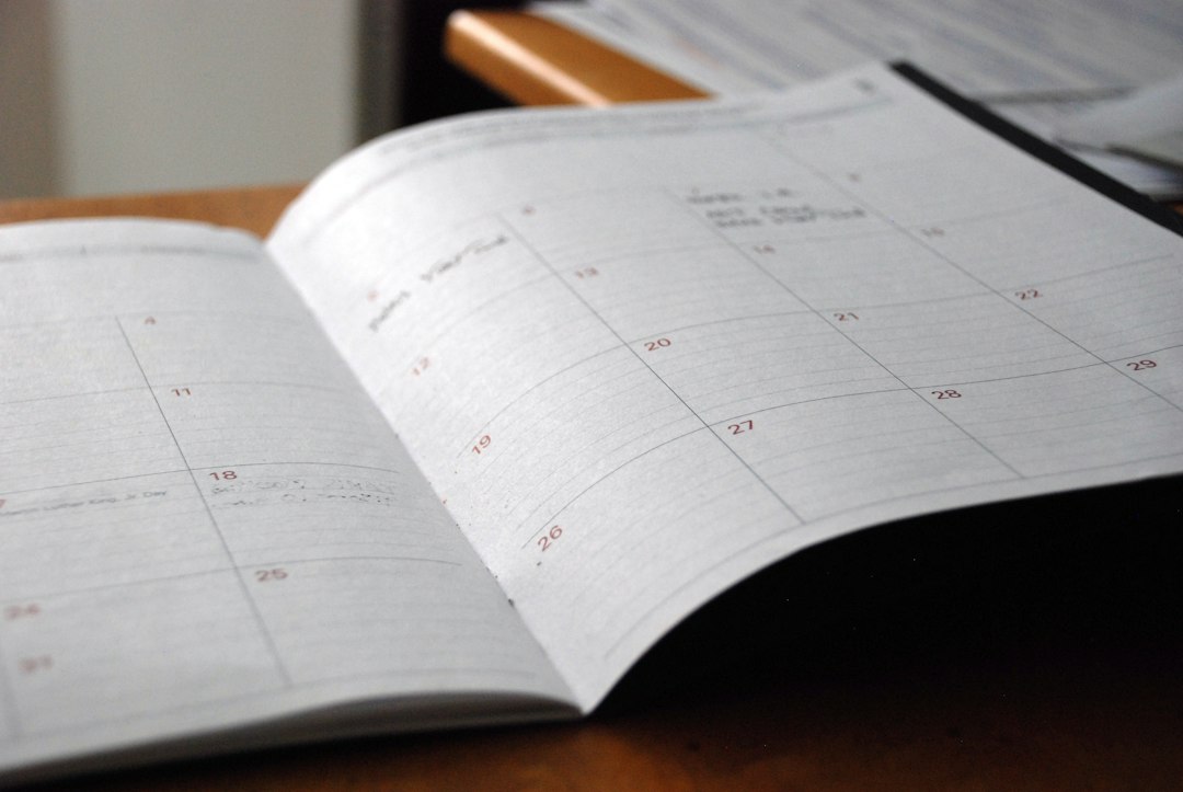 Calendrier éditorial d’une TPE : sortir du réflexe des journées mondiales